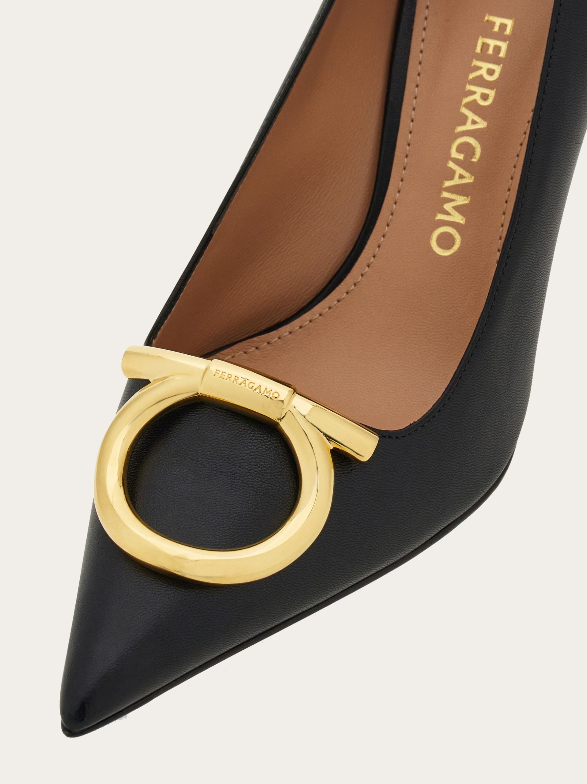 Ferragamo Maxi Gancini pump - Image 2